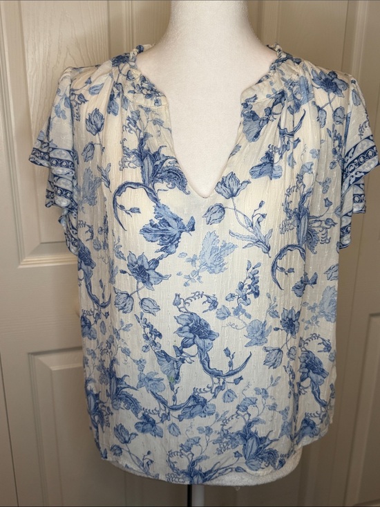 Laura Ashley Tops - Laura Ashley Blue Floral V-Neck Flutter Sleeve Blouse